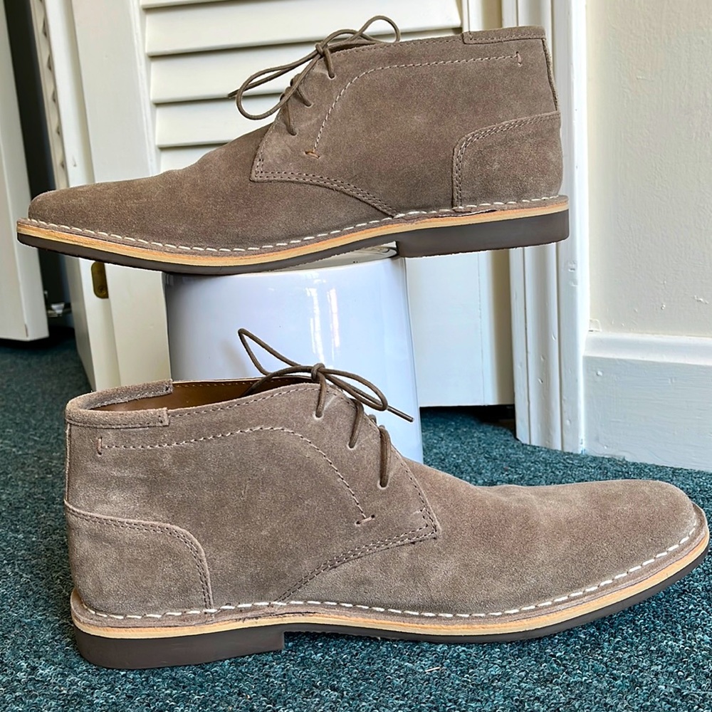 Steve Madden chukka boots